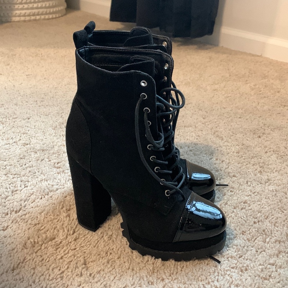 Fashion nova heeled boots